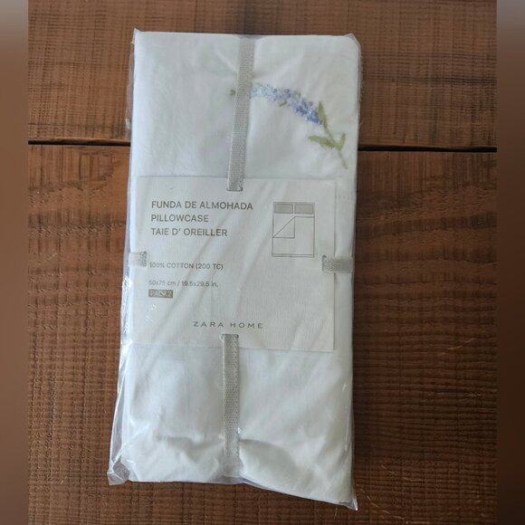 Pack Of Two Zara 100% Cotton Purple Flower Embroidery Pillow Cases - Picture 1 of 3